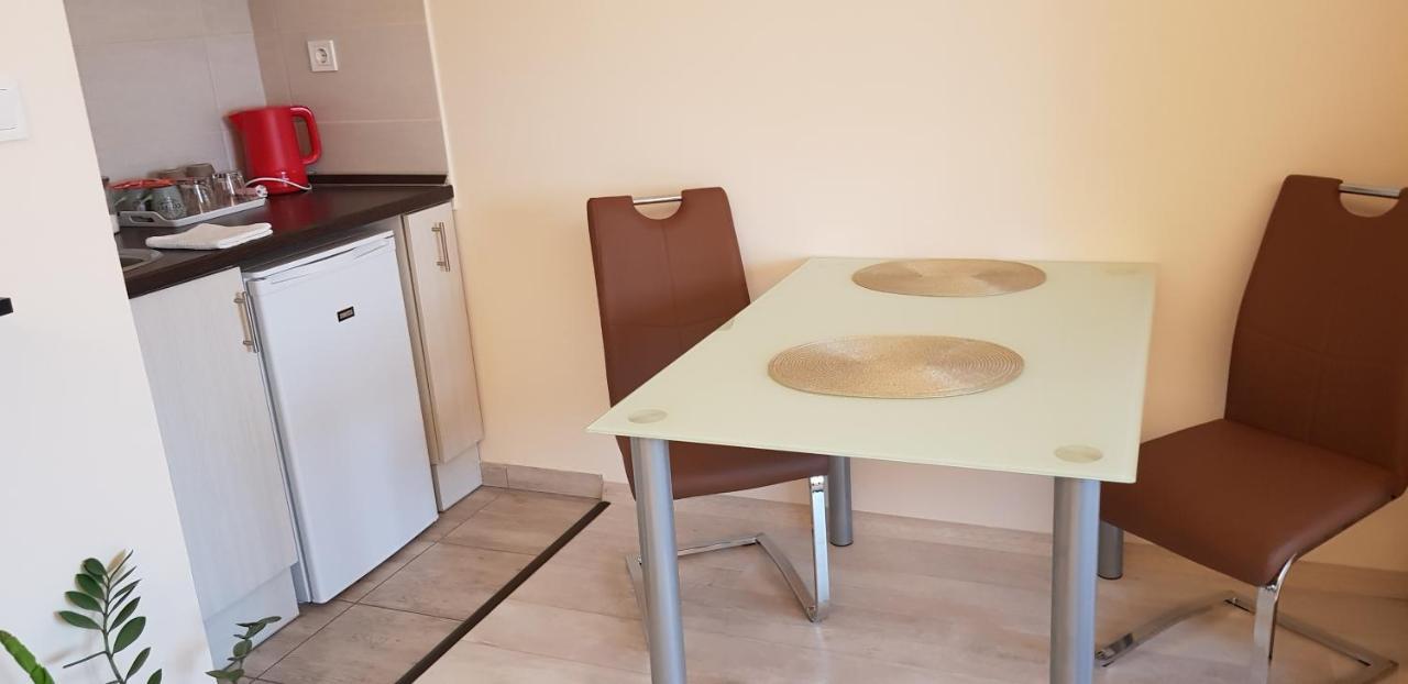 Rozsa Apartmanhaz Szeged Exterior photo